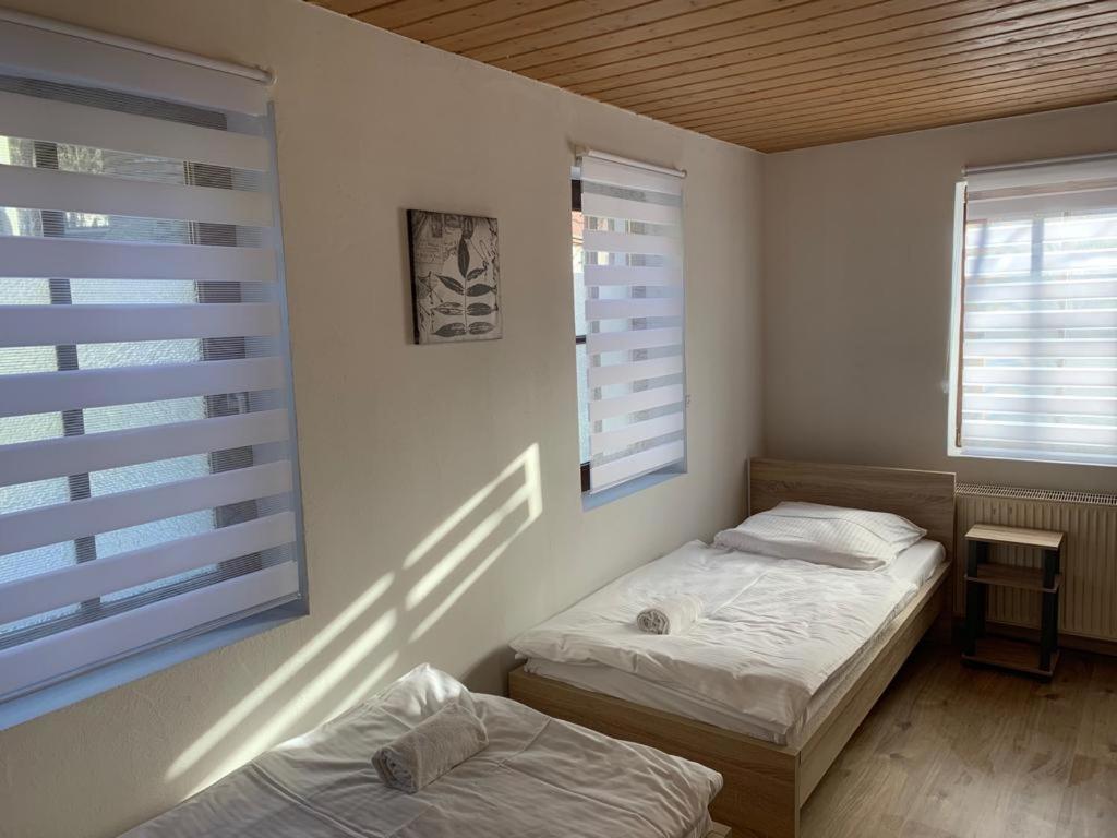 Ab Apartment Objekt 122 Ebersbach an der Fils ภายนอก รูปภาพ